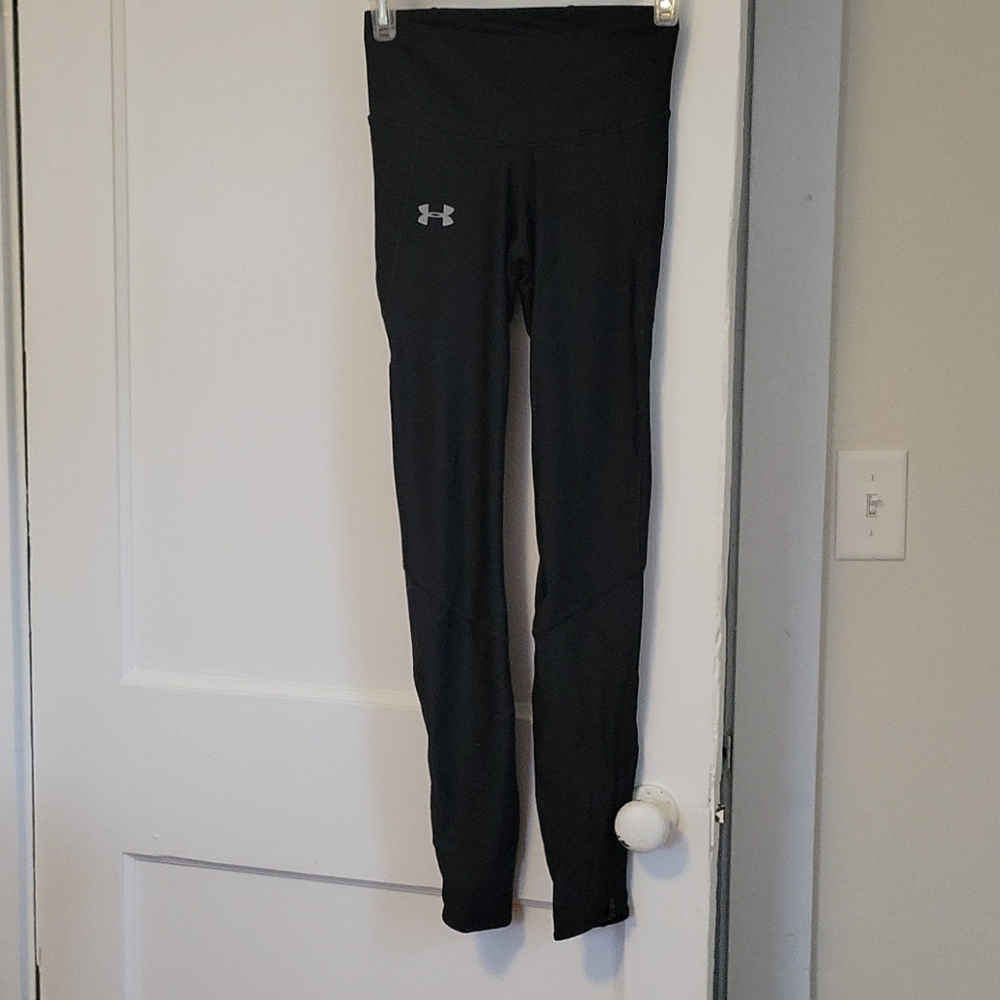 BOGO Under Armor XS Black Heat Gear Leggings